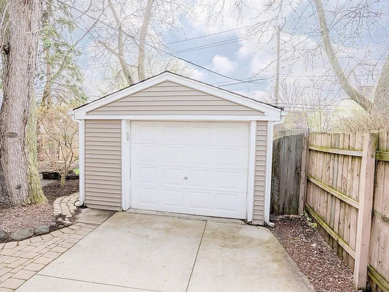 1844 Haynes St — Photo 6