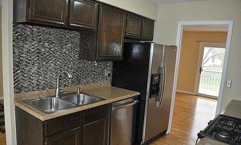 5th image of 7781 Whitney Dr