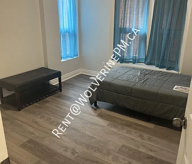 188 Wellington St N #1 — Photo 9