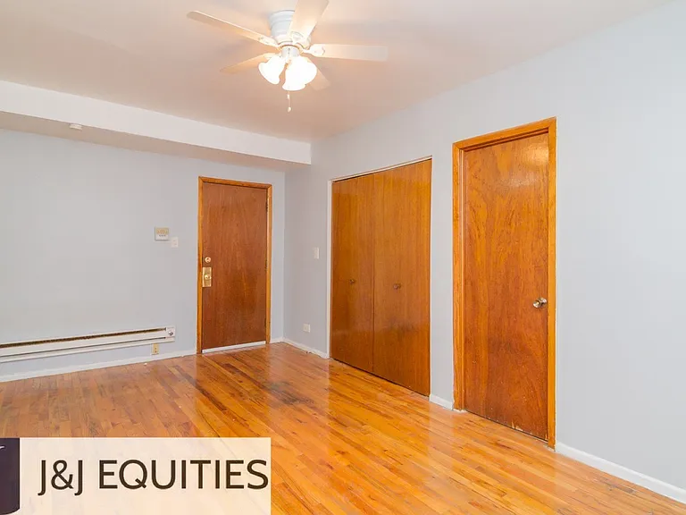 4501-4515 N Malden St — Photo 24