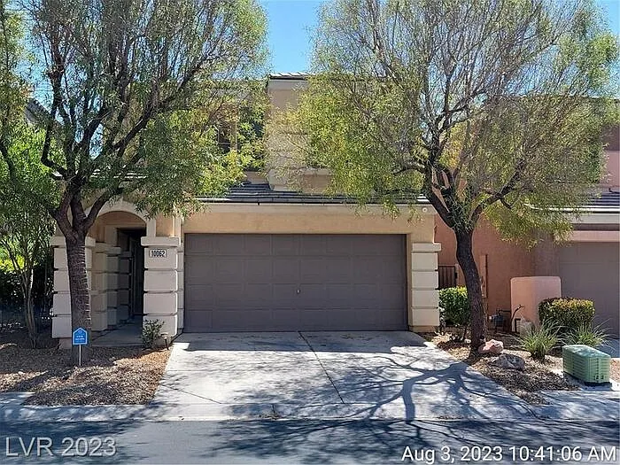 4 bed, 2.5 bath, 1569 sqft, $2,050 — Photo 2