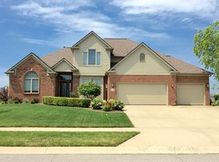 1734 Calais Rd, Fort Wayne, IN 46814