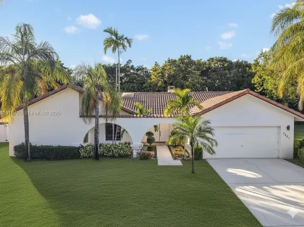 2451 SW 23rd Cranbrook Dr, Boynton Beach, FL 33436