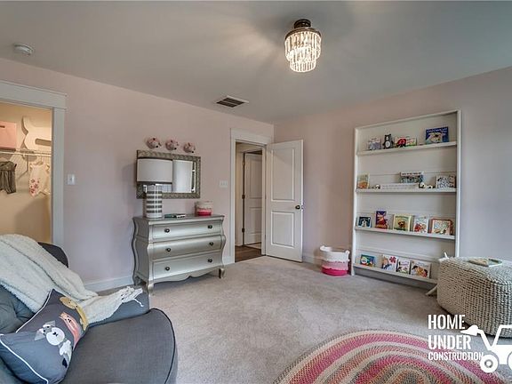 2nd image of 3389 Holywell Cir