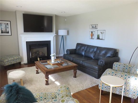 2nd image of 226 Aberdeen Dr