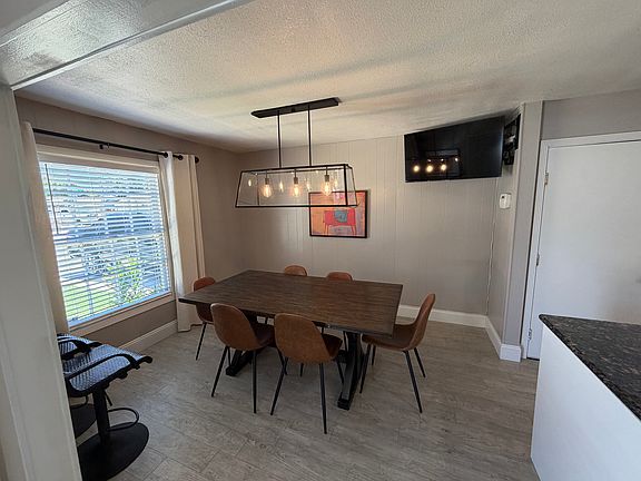 4th image of 2833 Ponderosa Dr