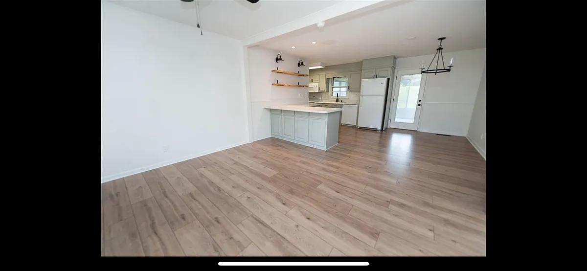 Building Photo - 171 Simmons Dr