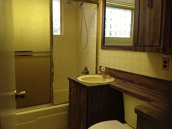 2nd image of 272 Willowood Dr