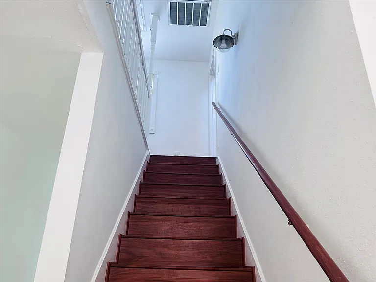 11123 Bandlon Dr — Photo 12