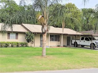 5930 Plaza View Dr, Zephyrhills, FL 33542