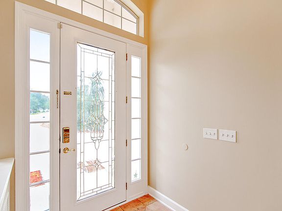 5th image of 1520 Hackberry Ct