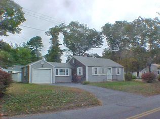 5 Old County Rd, Pocasset, MA 02559