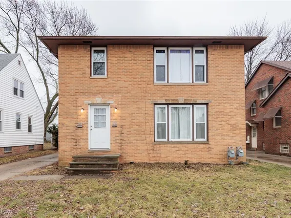 7805 Ackley Rd, Parma, OH 44129
