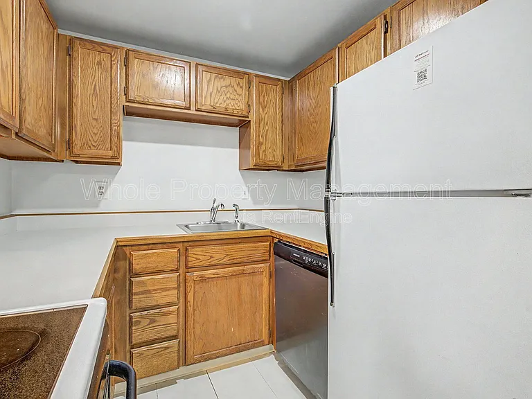 1504 S Ouray Cir #A — Photo 6