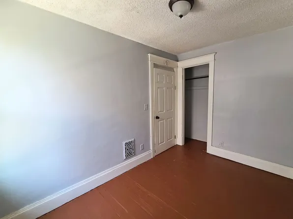 192 Bartlett St #192, Rochester, NY 14611