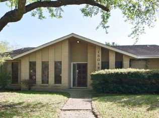 15019 Seahorse Dr, Houston, TX 77062