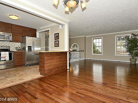 4th image of 20942 Scottsbury Dr