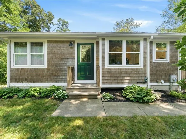 3798 B South County Trl, West Kingston, RI 02892
