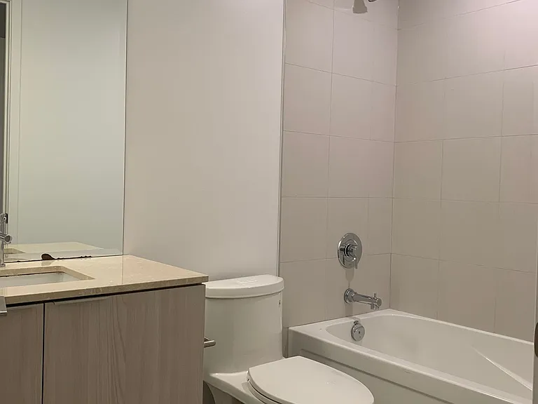 15 Queens Quay E #1603 — Photo 10