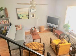 902 Perry Pl NE, Washington, DC 20017