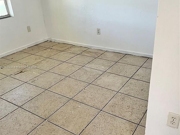 4th image of 1491 NW 22nd Ct APT 1