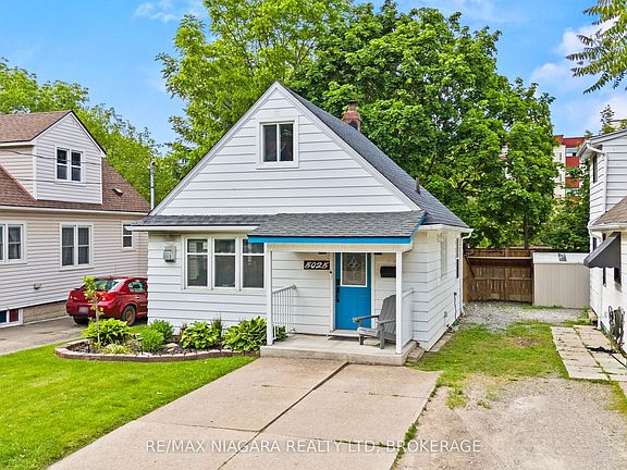 5th image of 5025 Albert St