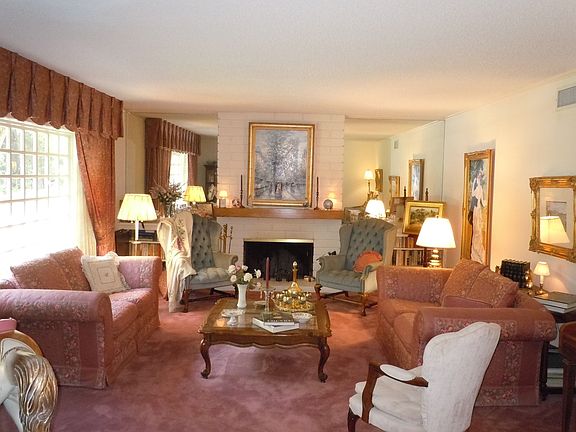 2nd image of 2131 Patagonia Dr