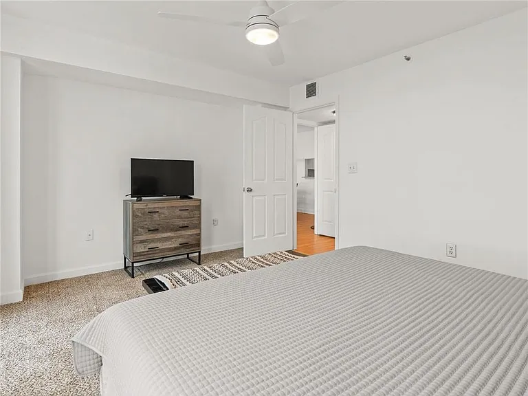 2870 Pharr Court South NW #NW-2602-2602 — Photo 21