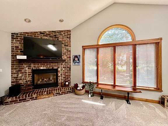 3rd image of 1310 Lea Ct