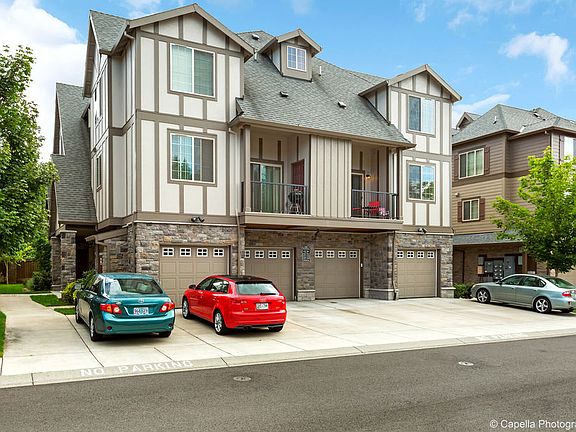 2nd image of 7988 NE Miriam Way