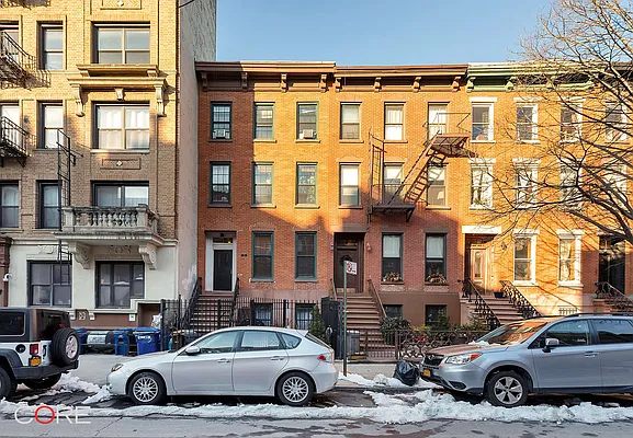 Rented by CORE | media 21