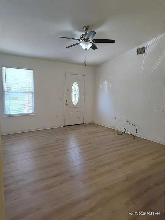 3 bed, 2.0 bath, 1108 sqft, $1,650 — Photo 2