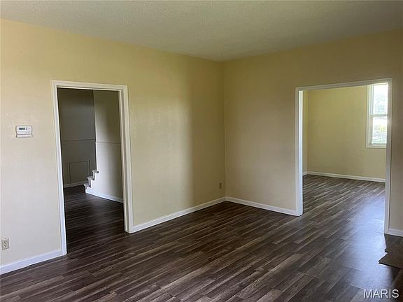 2nd image of 713 Hartman Ln