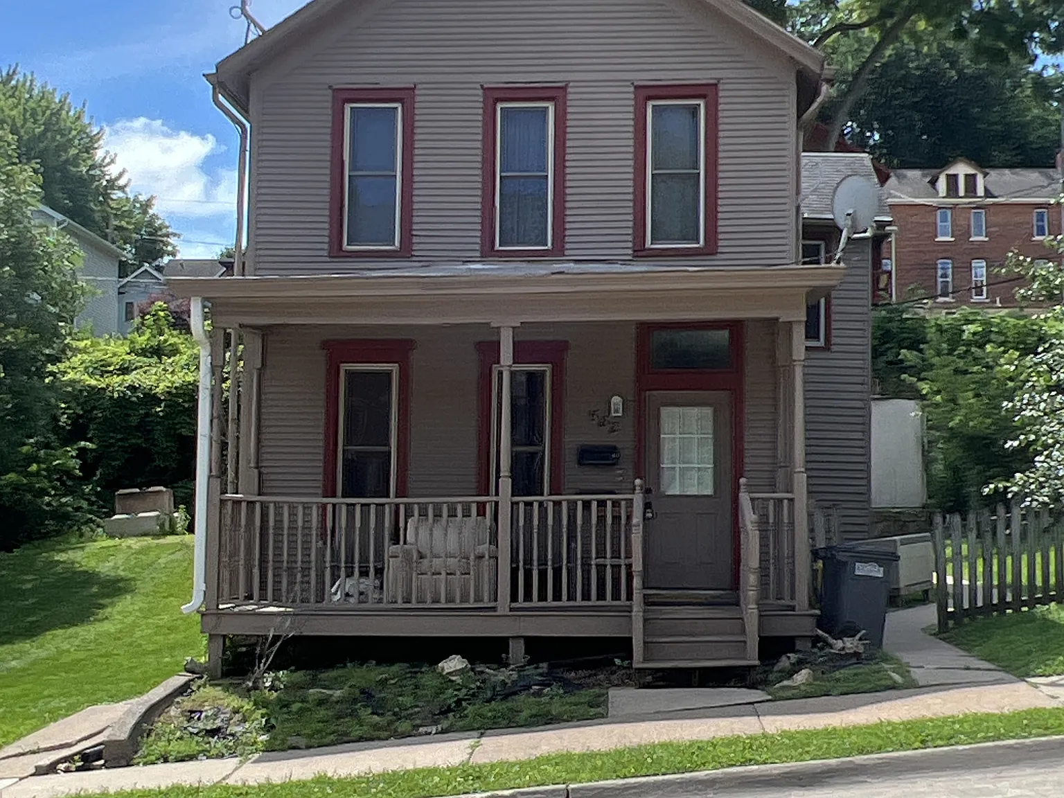 582 Loras Boulevard - 2 — Photo 1