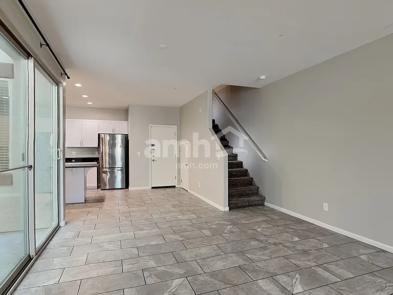 20785 W Thomas Rd — Photo 6
