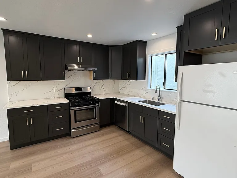 RC - 1630 Oakdale, Ave., San Francisco, CA, 94124 — Photo 47