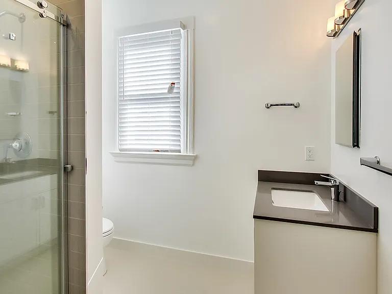 322 Stanyan — Photo 26