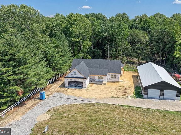 2nd image of 20256 Reynolds Pond Rd