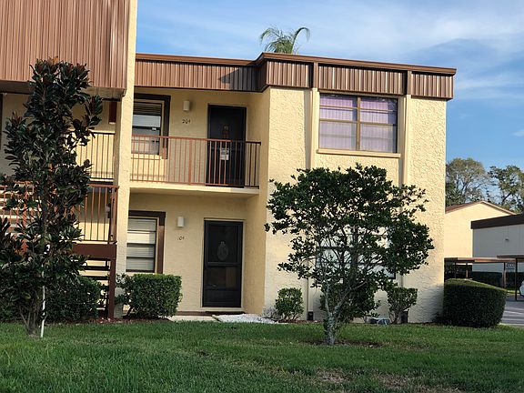 3rd image of 2400 Winding Creek Blvd APT 9-204
