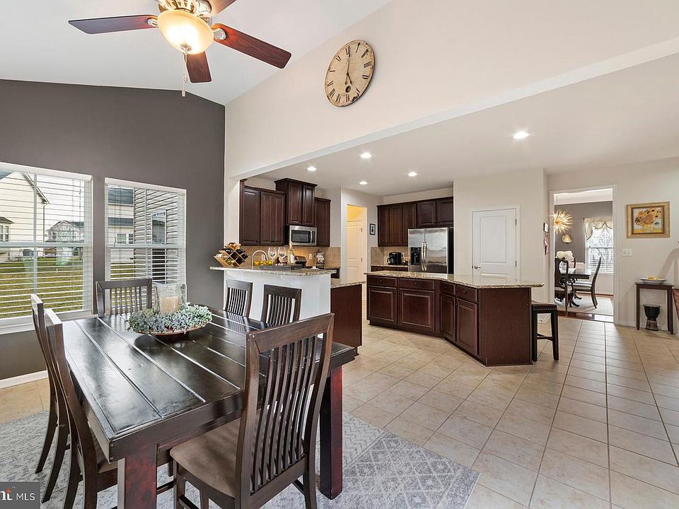 1st image of 7391 Lake Willow Ct