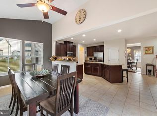 7391 Lake Willow Ct, Warrenton, VA 20187