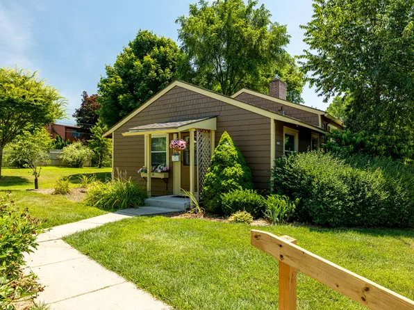 2839 Whitewood St, Ann Arbor, MI 48104