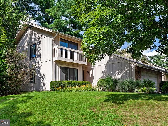 2nd image of 20500 Aspenwood Ln