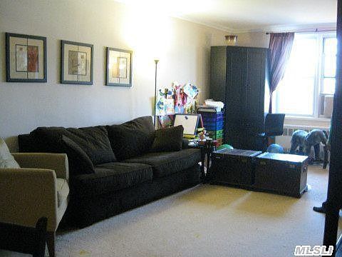 1st image of 11 Wooleys Ln APT 2D