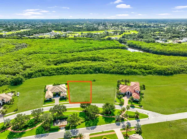 166 SE Strada Tione, Port St Lucie, FL 34952