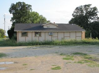 7034 S Klondike Rd, Rochelle, IL 61068