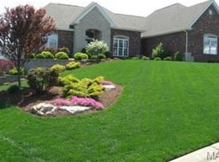 204 Windrose Ln, Troy, MO 63379