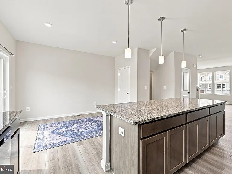 394 Seeback Dr — Photo 15