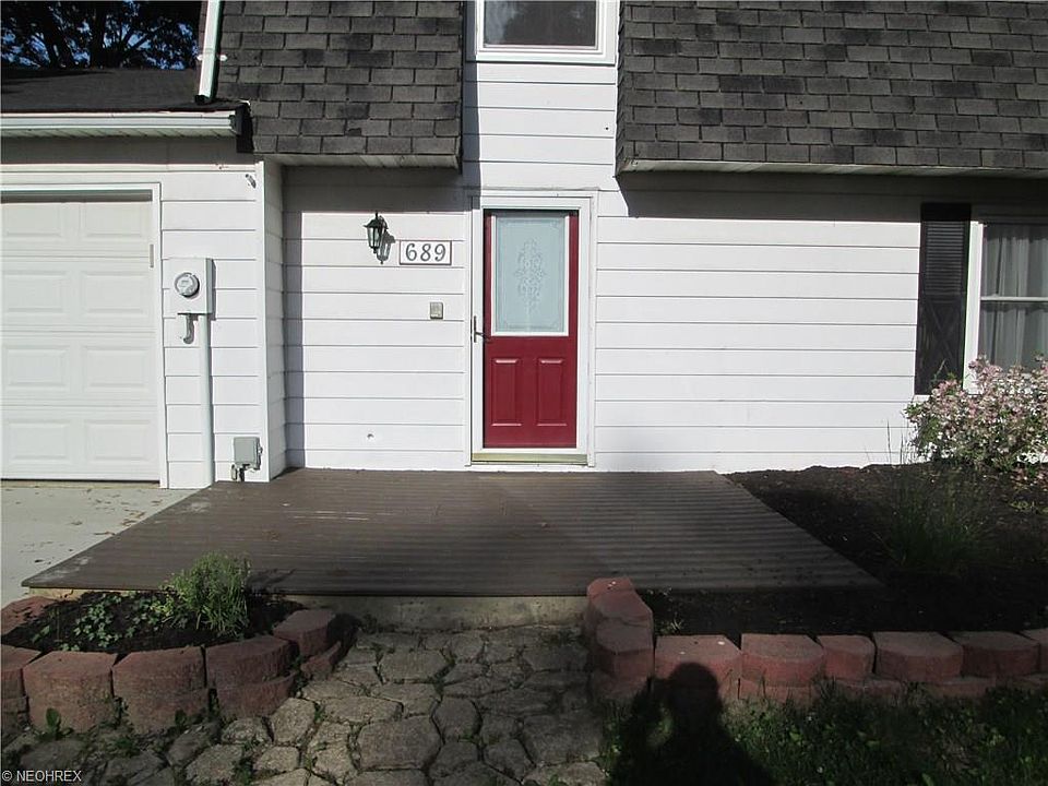 1st image of 689 Regina Dr