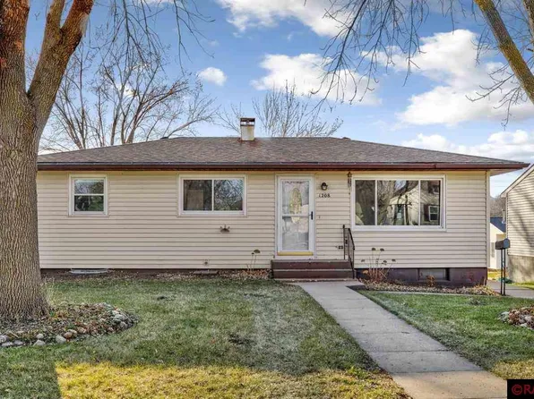 1208 S Washington St, New Ulm, MN 56073